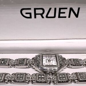 Gruen Wristwatch and Matching Bracelet  7”